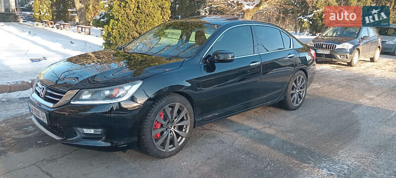 Седан Honda Accord 2012 в Житомире