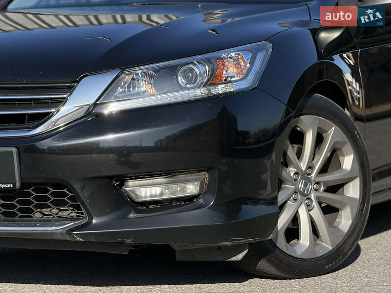 Седан Honda Accord 2015 в Киеве