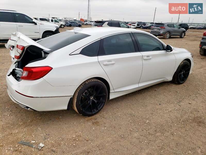 Седан Honda Accord 2021 в Киеве