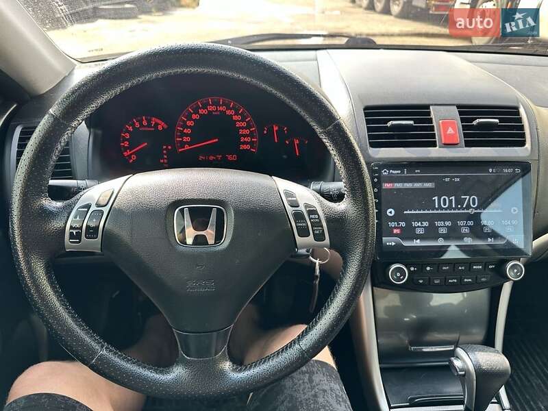 Седан Honda Accord 2005 в Кременчуге
