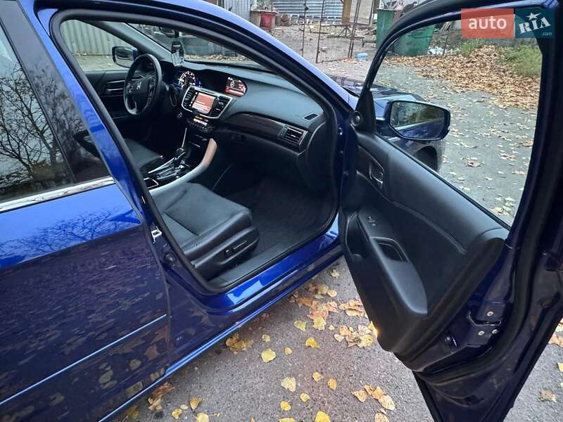 Седан Honda Accord 2016 в Николаеве