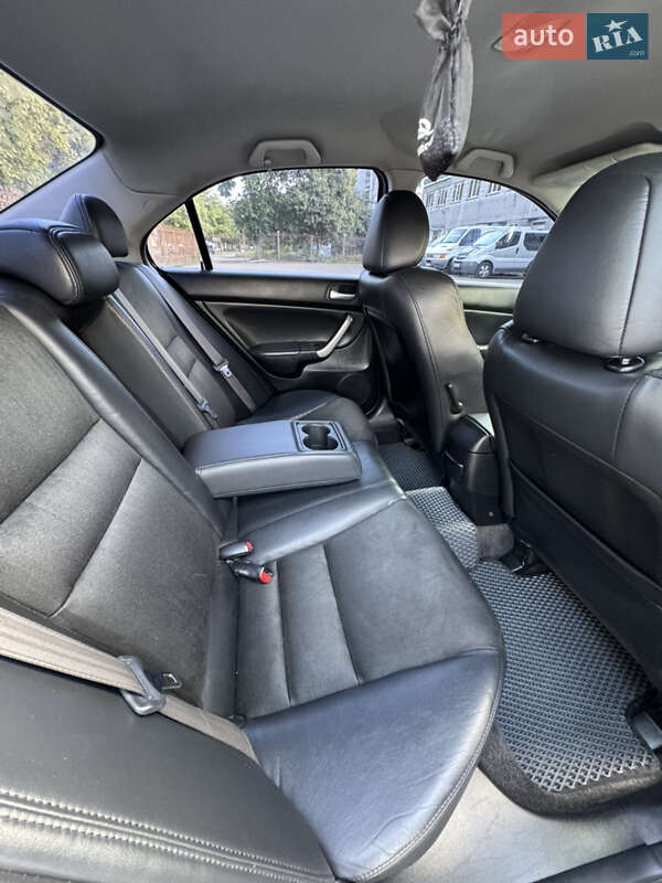 Седан Honda Accord 2003 в Чернигове