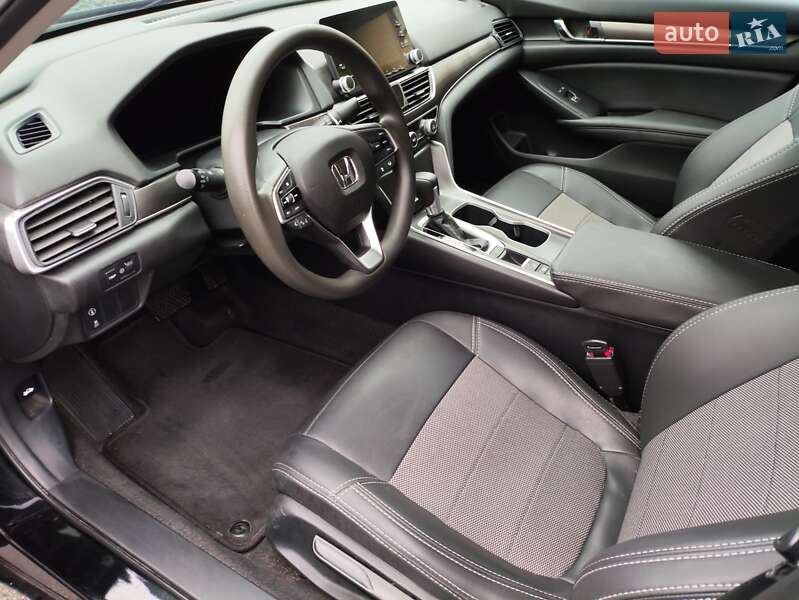 Седан Honda Accord 2019 в Киеве фото 17 Седан Honda Accord 2019 в Киеве