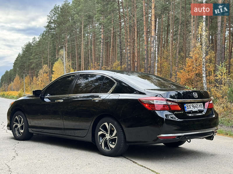 Седан Honda Accord 2017 в Нетішині