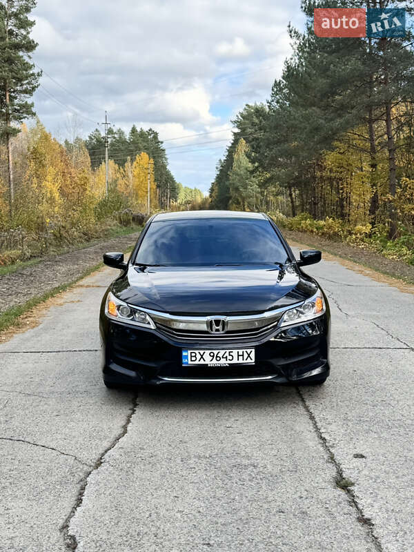 Седан Honda Accord 2017 в Нетішині