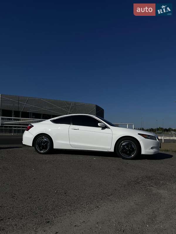 Купе Honda Accord 2008 в Львове фото 3 Купе Honda Accord 2008 в Львове