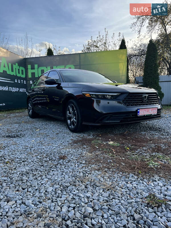 Седан Honda Accord 2024 в Шептицькому