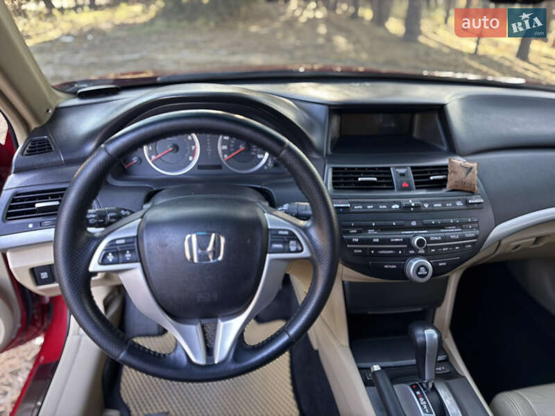 Купе Honda Accord 2008 в Радомышле