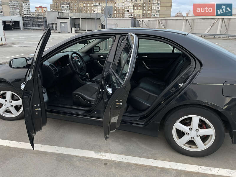 Седан Honda Accord 2005 в Киеве фото 13 Седан Honda Accord 2005 в Киеве