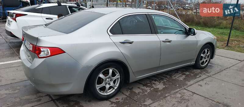Седан Honda Accord 2009 в Киеве