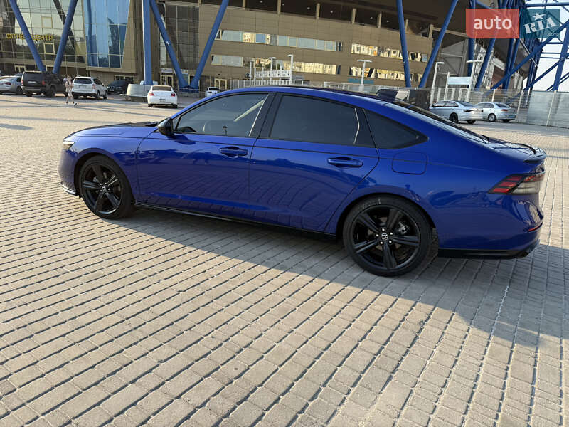 Седан Honda Accord 2023 в Луцке