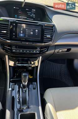 Купе Honda Accord 2016 в Киеве