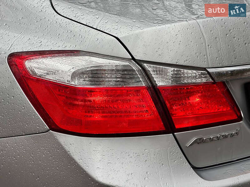 Седан Honda Accord 2013 в Охтирці