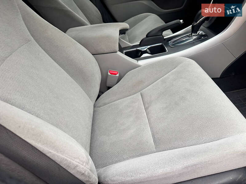 Седан Honda Accord 2013 в Охтирці