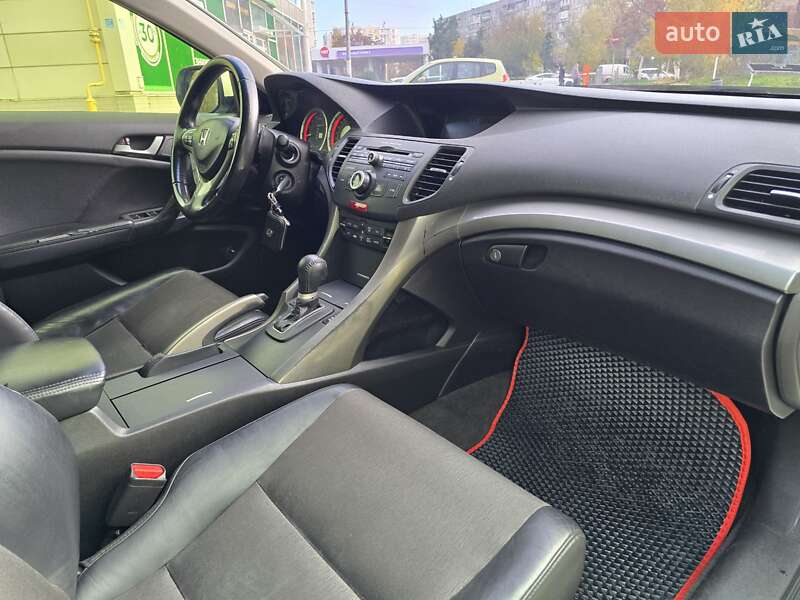 Седан Honda Accord 2010 в Одессе