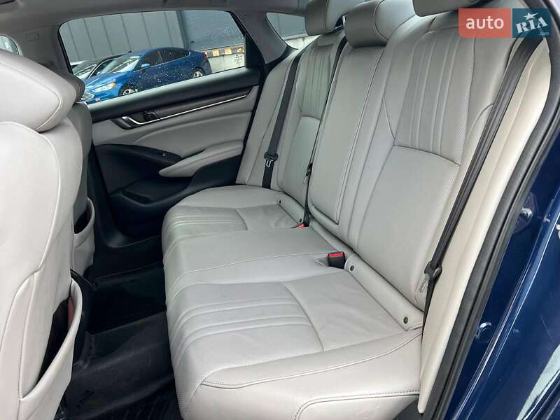 Седан Honda Accord 2019 в Львове