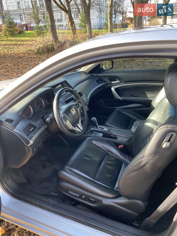 Купе Honda Accord 2008 в Києві фото 12 Купе Honda Accord 2008 в Києві