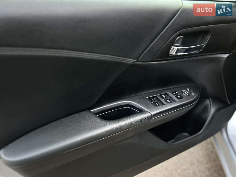 Седан Honda Accord 2013 в Киеве фото 16 Седан Honda Accord 2013 в Киеве