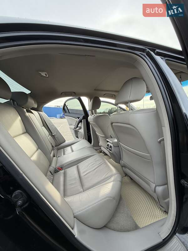 Седан Honda Accord 2011 в Киеве