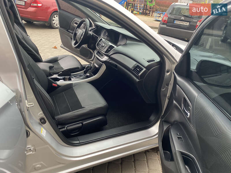 Седан Honda Accord 2014 в Житомире фото 19 Седан Honda Accord 2014 в Житомире