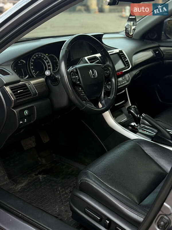 Седан Honda Accord 2017 в Киеве фото 8 Седан Honda Accord 2017 в Киеве