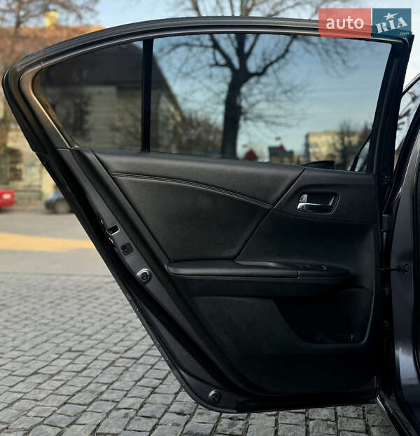 Седан Honda Accord 2017 в Киеве фото 14 Седан Honda Accord 2017 в Киеве