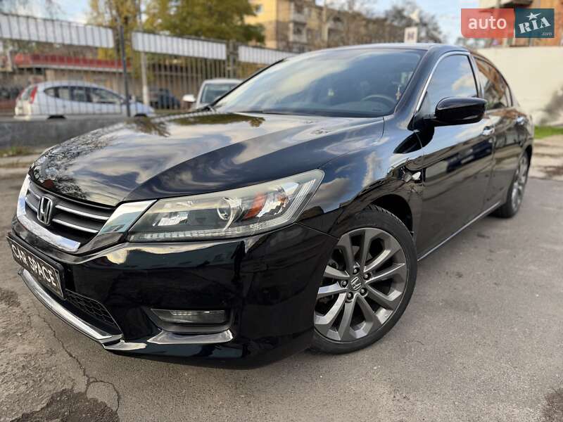 Седан Honda Accord 2015 в Одессе
