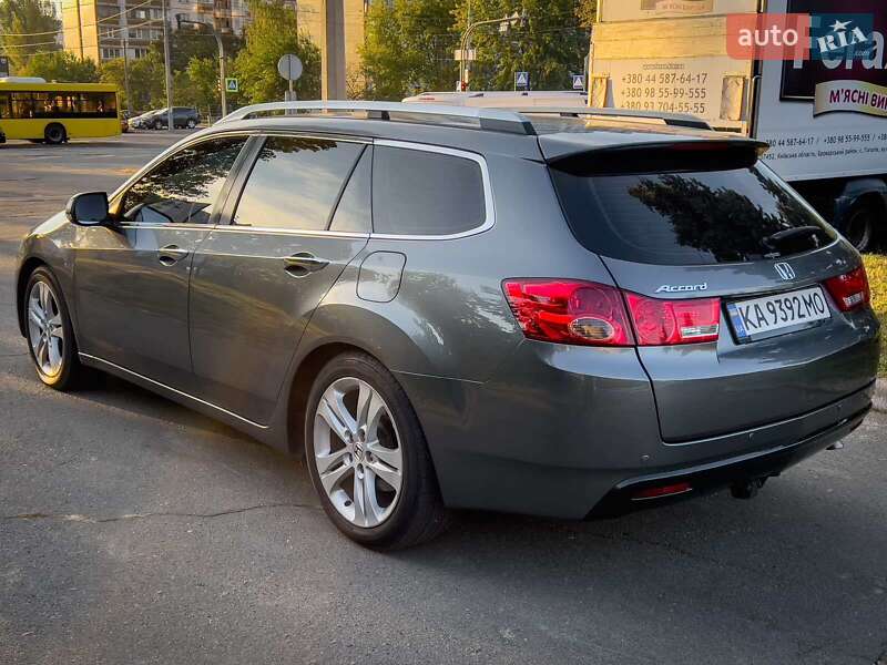 Седан Honda Accord 2009 в Киеве