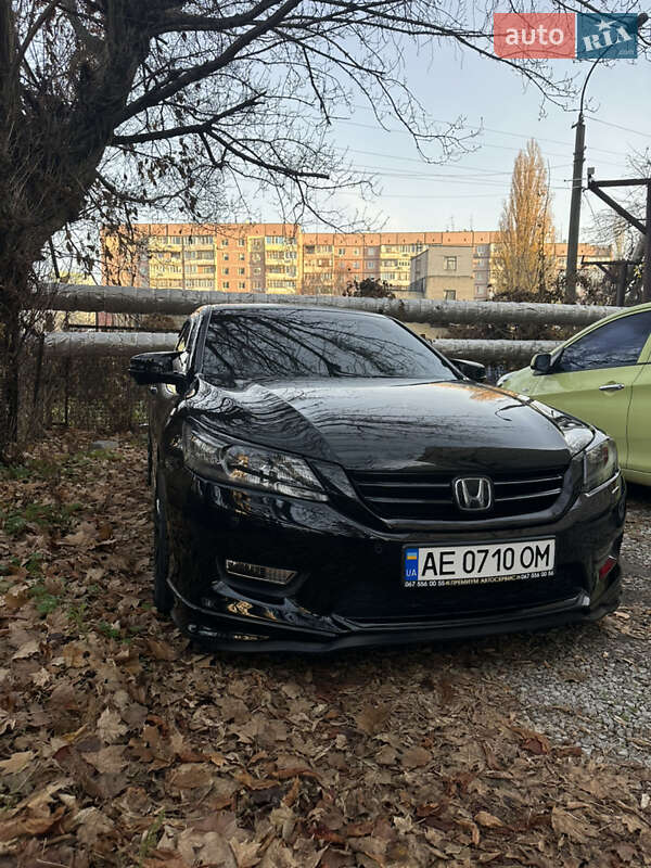 Седан Honda Accord 2013 в Днепре