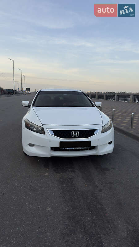 Купе Honda Accord 2008 в Киеве