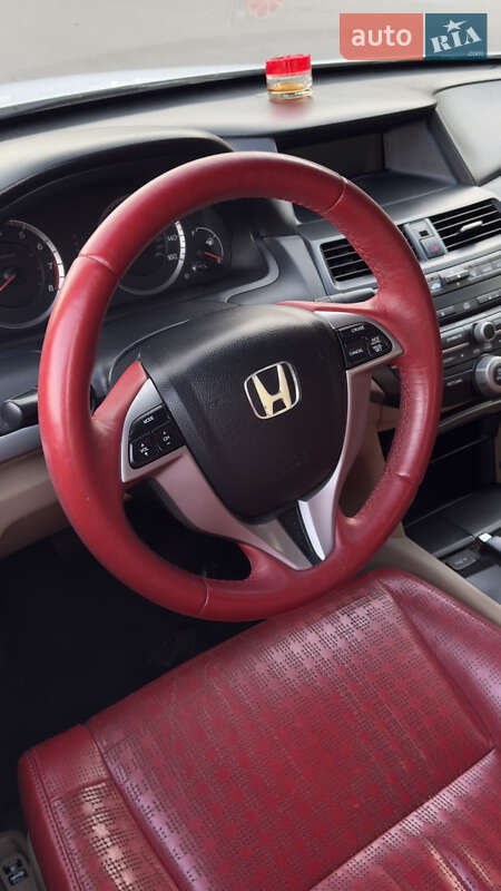Купе Honda Accord 2008 в Киеве