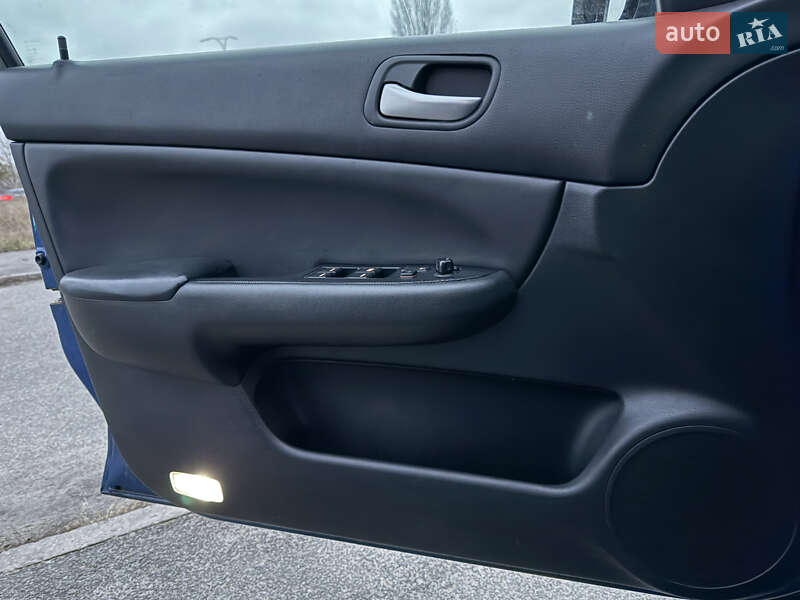 Седан Honda Accord 2003 в Киеве фото 26 Седан Honda Accord 2003 в Киеве