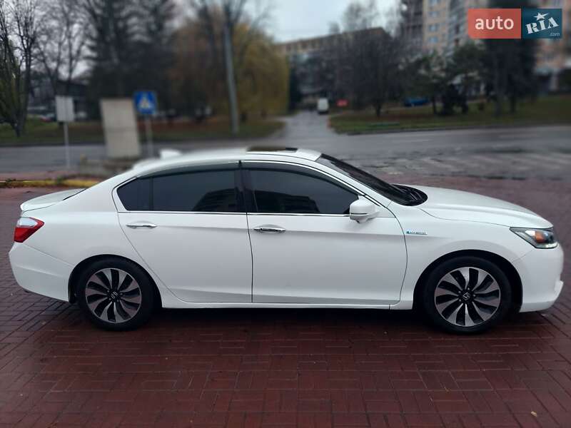 Седан Honda Accord 2014 в Дніпрі