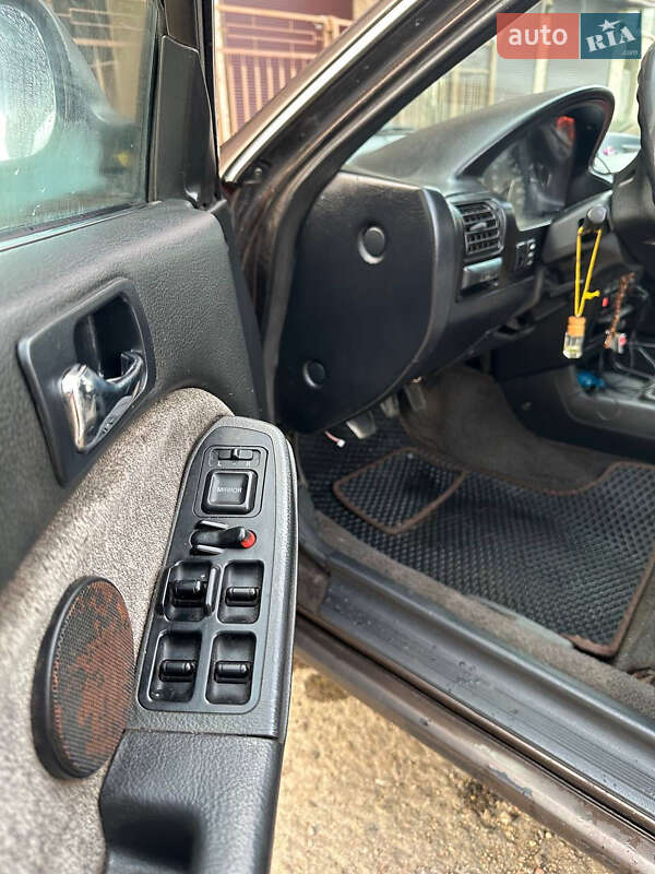 Седан Honda Accord 1990 в Одессе