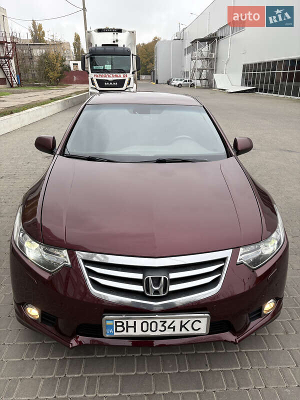 Седан Honda Accord 2012 в Одессе