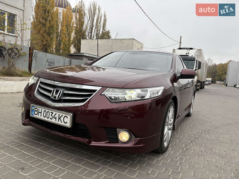 Седан Honda Accord 2012 в Одессе