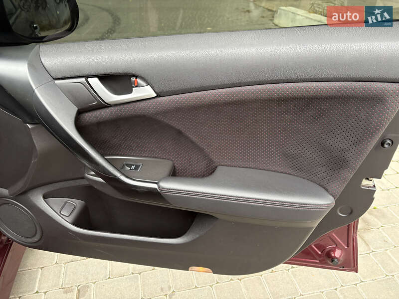 Седан Honda Accord 2012 в Одессе