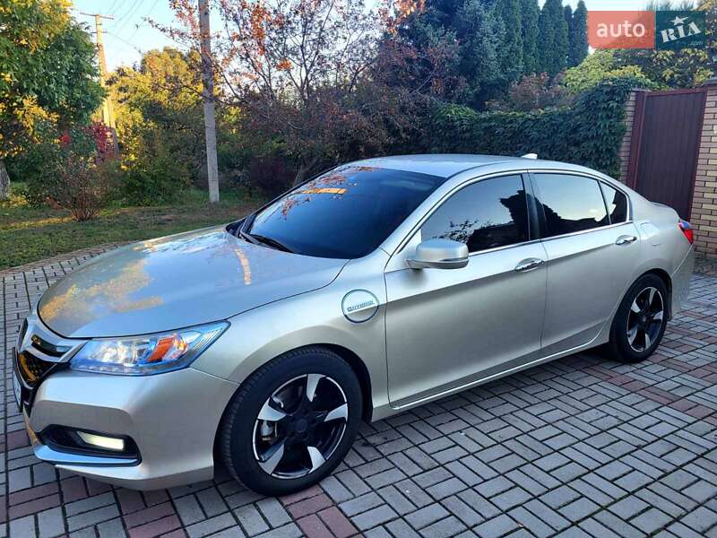 Седан Honda Accord 2013 в Запорожье