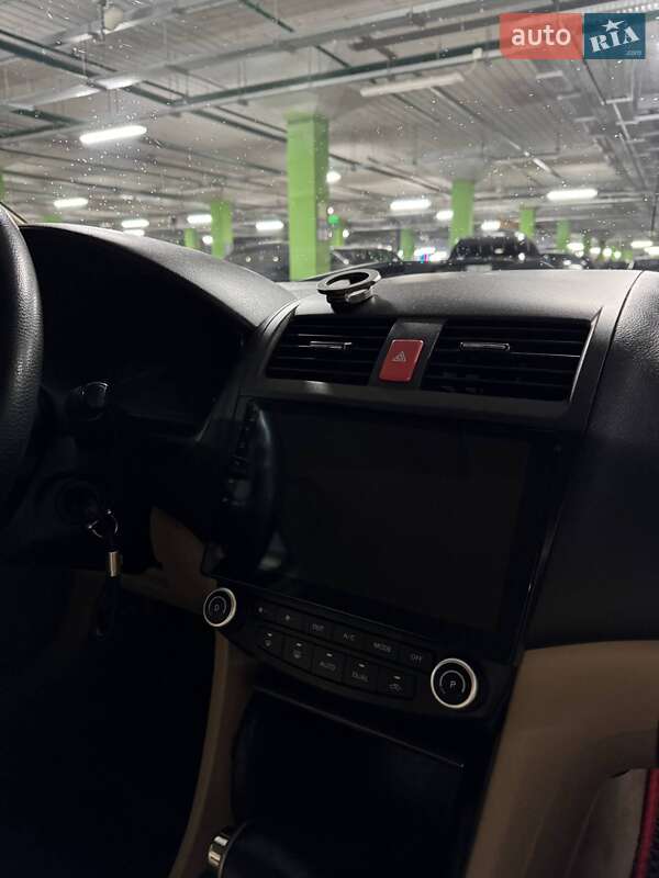 Седан Honda Accord 2003 в Киеве