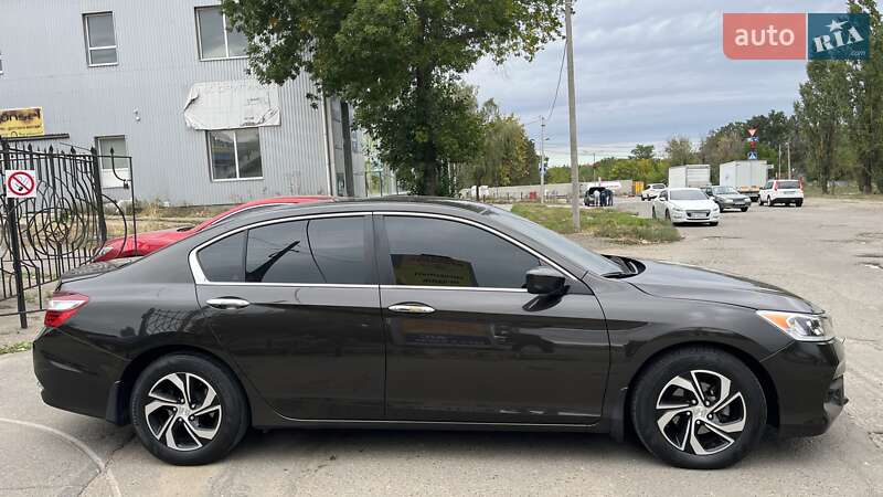 Седан Honda Accord 2017 в Николаеве
