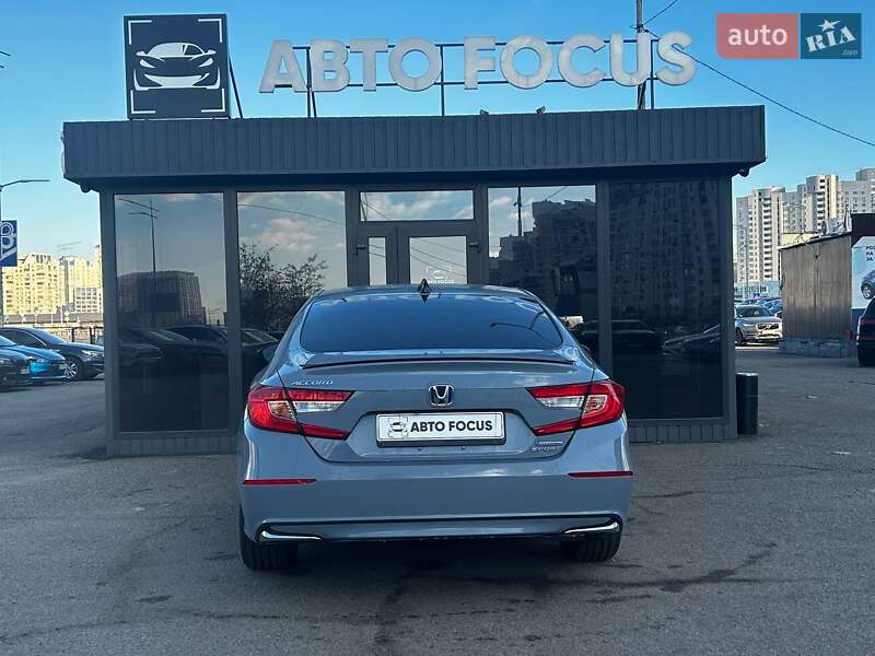 Седан Honda Accord 2022 в Киеве