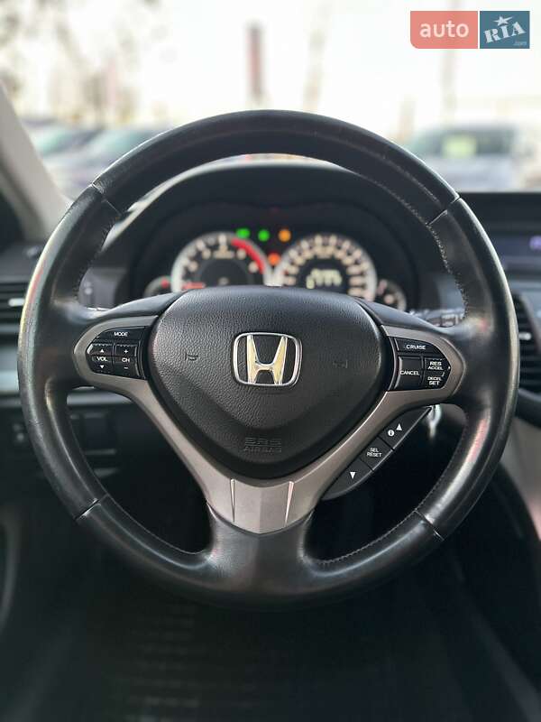 Универсал Honda Accord 2010 в Белогородке фото 27 Универсал Honda Accord 2010 в Белогородке