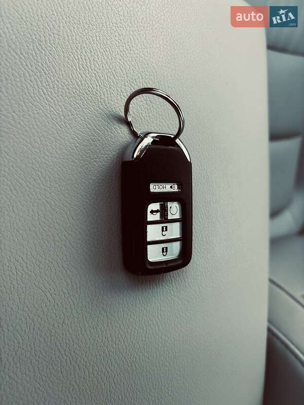 Седан Honda Accord 2018 в Киеве фото 19 Седан Honda Accord 2018 в Киеве