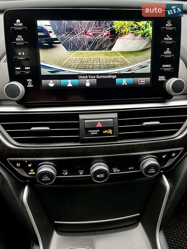 Седан Honda Accord 2019 в Киеве