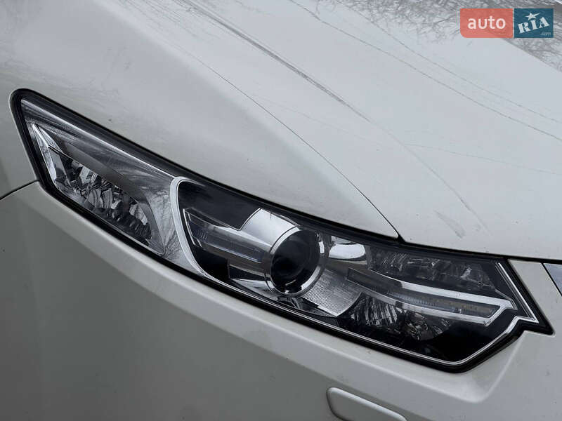 Седан Honda Accord 2012 в Ахтырке