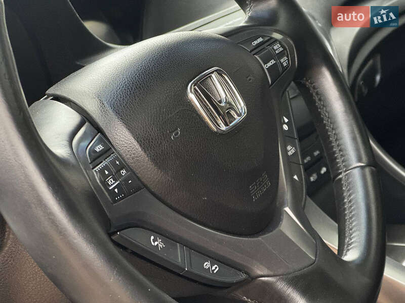 Седан Honda Accord 2012 в Ахтырке