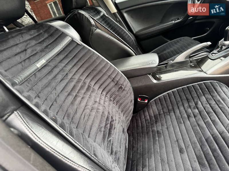 Седан Honda Accord 2012 в Ахтырке