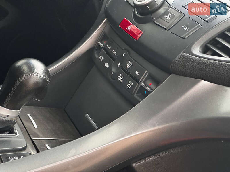 Седан Honda Accord 2012 в Ахтырке