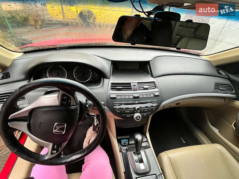 Купе Honda Accord 2008 в Киеве