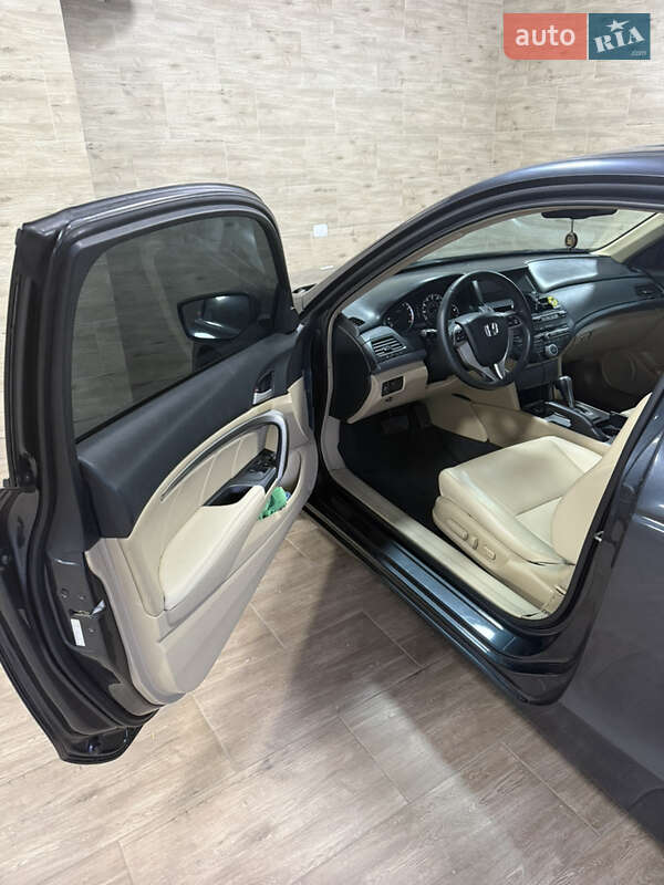 Купе Honda Accord 2008 в Харькове